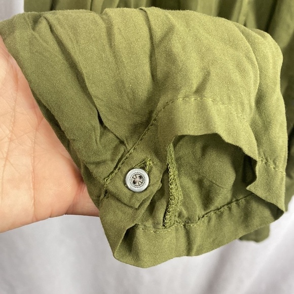 Sun & Shadow Olive Green Button Front Lace Ribbon Accent Blouse - Size Large - Picture 10 of 12